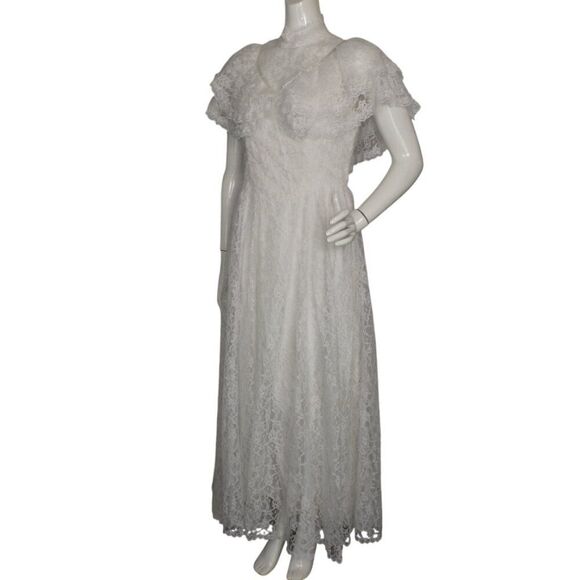 Vintage WEDDING Dress, 8, White Lace, Drape Shoulders, High Collar, Sleeveless - Picture 6 of 13